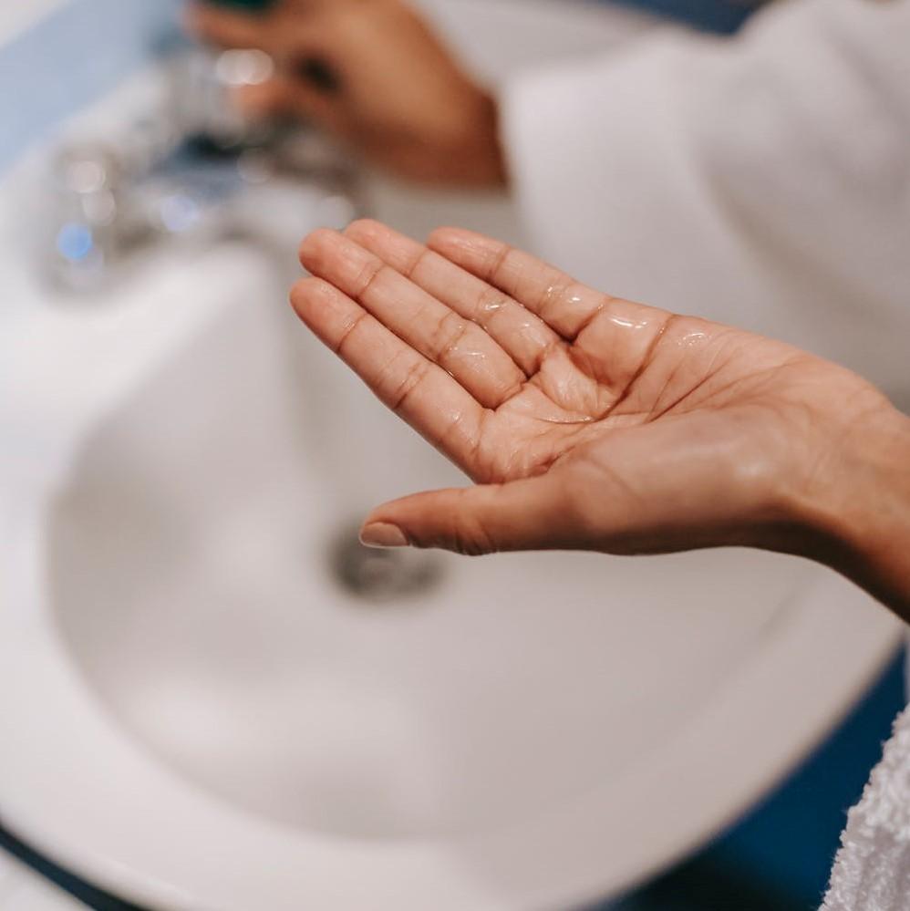 Cosmetic Ingredient: Octyldodecanol for Lip Products and Skincare